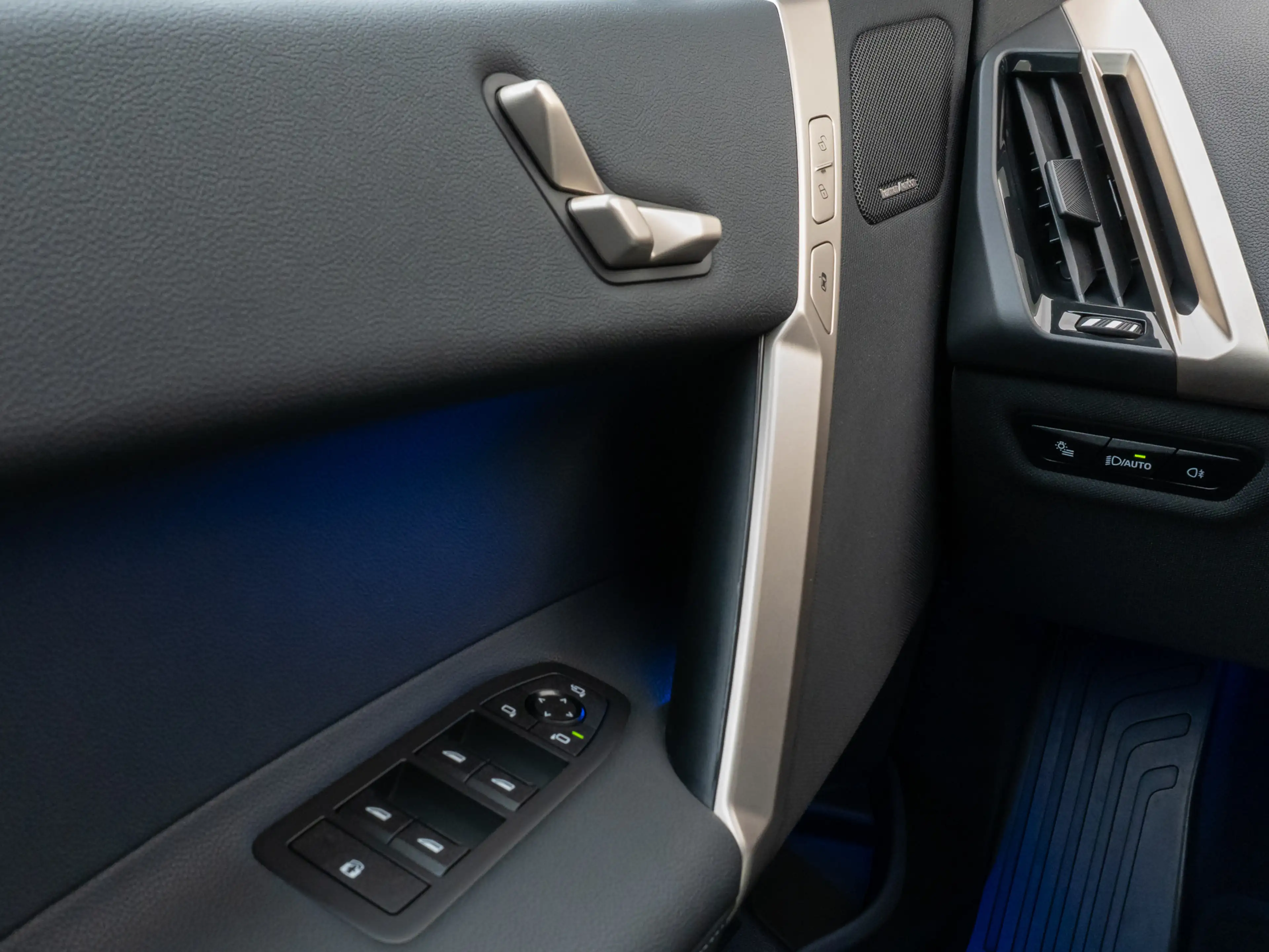 BMW iX Sport SkyLounge 360°DAB H K AHK 22Zoll — photo 33
