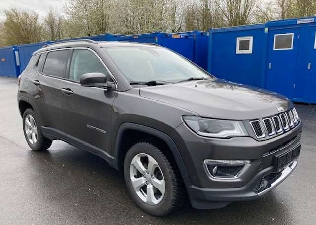 Jeep Compass Limited 4WD/AHK/Navi/Xenon/Sitzheiz./Kamera/8-fach