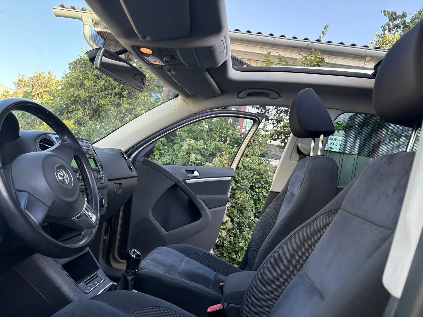 Volkswagen Tiguan 2,0 TDI Sport&Style BMT DPF Bronze - 1