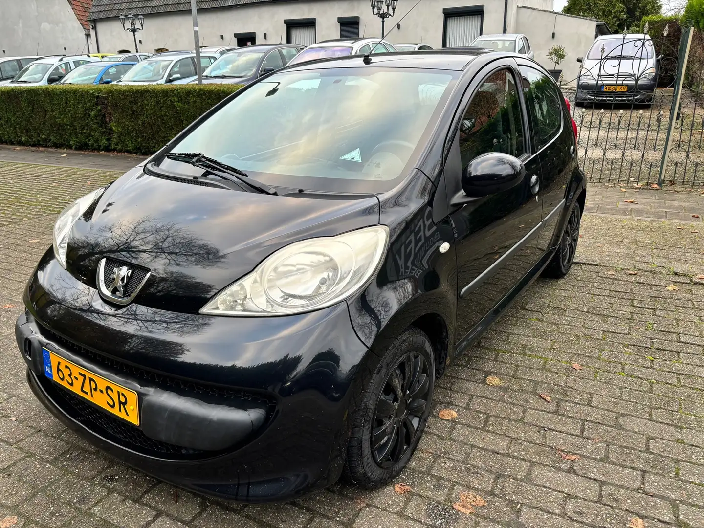 Peugeot 107 1.0-12V XS 5 DEURS AIRCO Zwart - 1