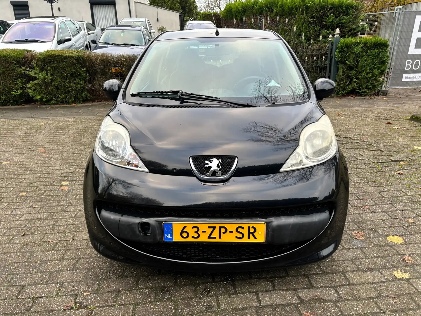 Peugeot 107 1.0-12V XS 5 DEURS AIRCO Zwart - 2
