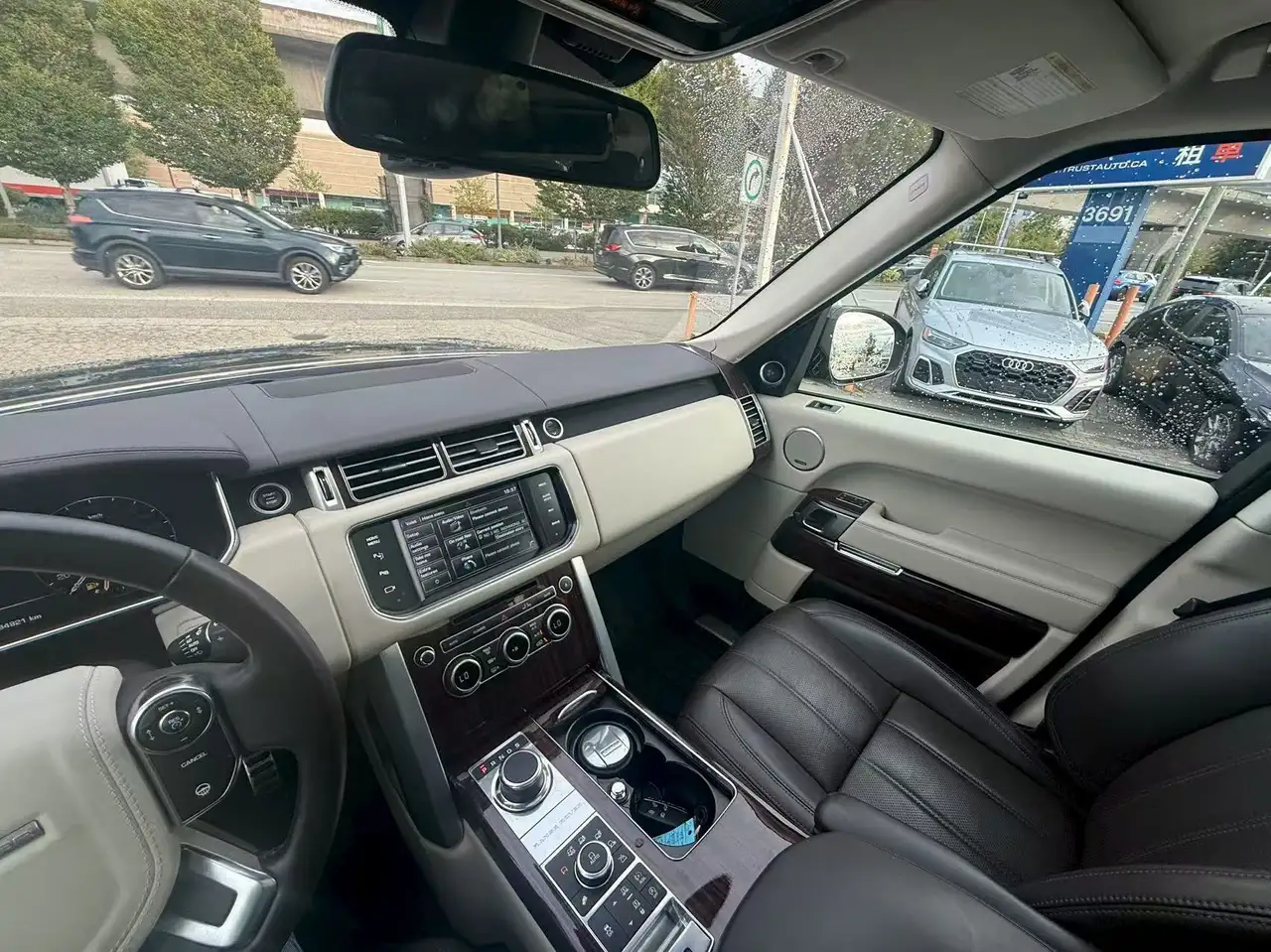 Land Rover Range Rover снимка Land Rover Range Rover