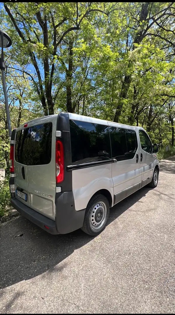 Opel Vivaro opel vivaro 2.0 cdti 120cv combi 9 posti 84kw - 1