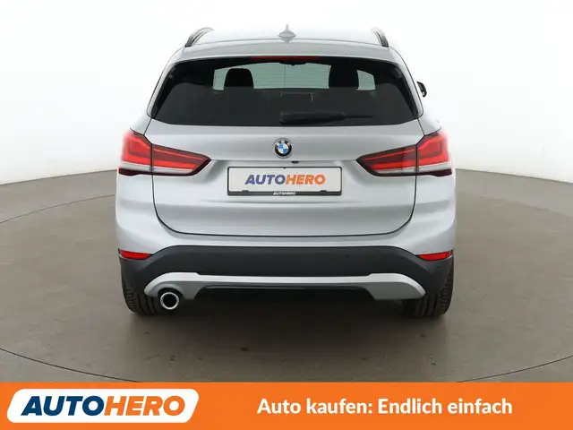 BMW X1 view 5