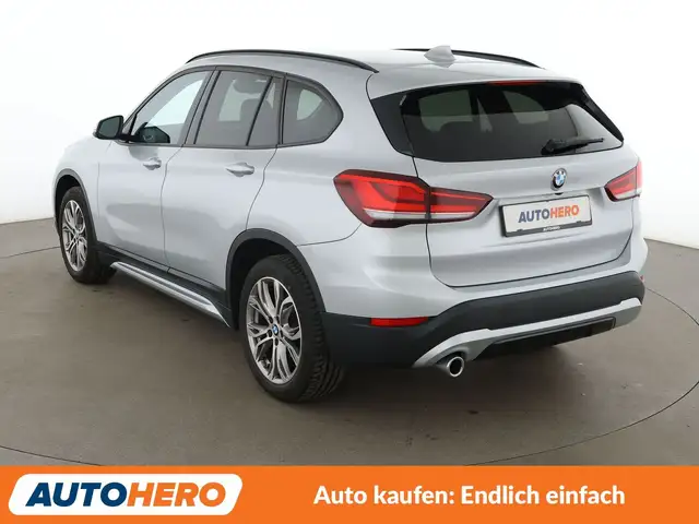 BMW X1 view 4