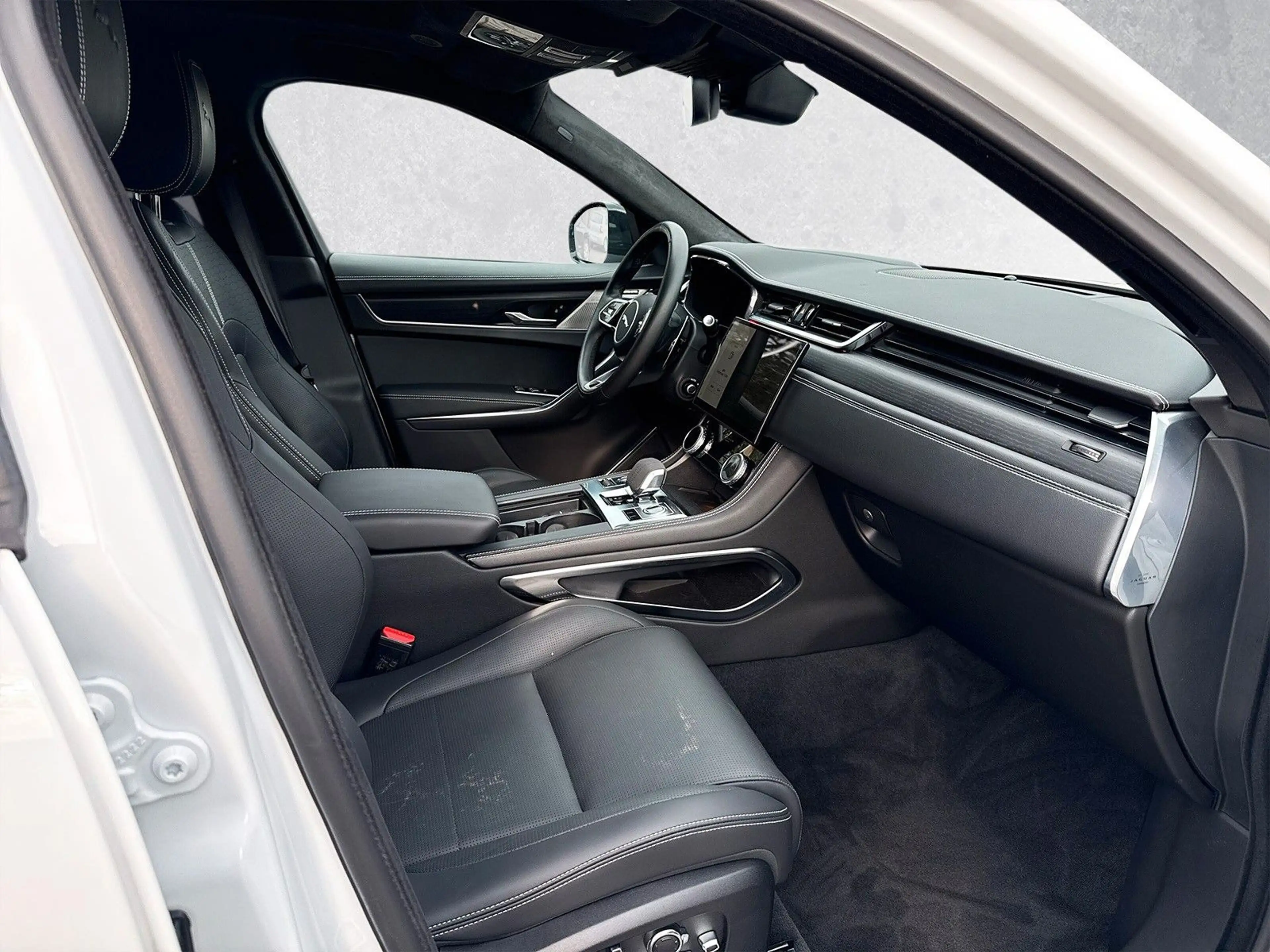 Jaguar F-Pace P250 AWD R-DYNAMIC HSE  ACC LED HUD SD — photo 3