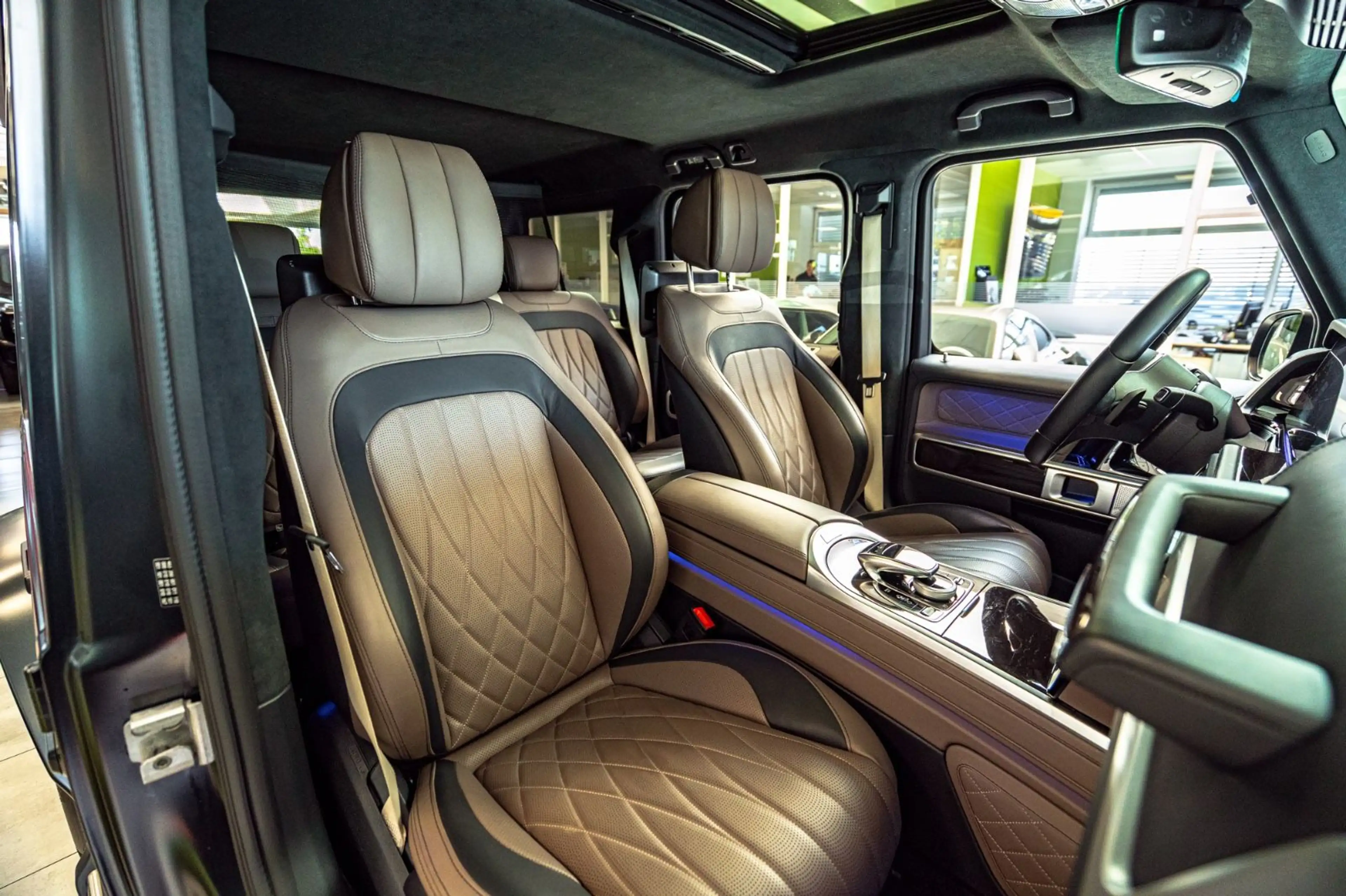 Mercedes-Benz G 400 G400d *AMG Line*Superior*Burmester*Full Options* — photo 22