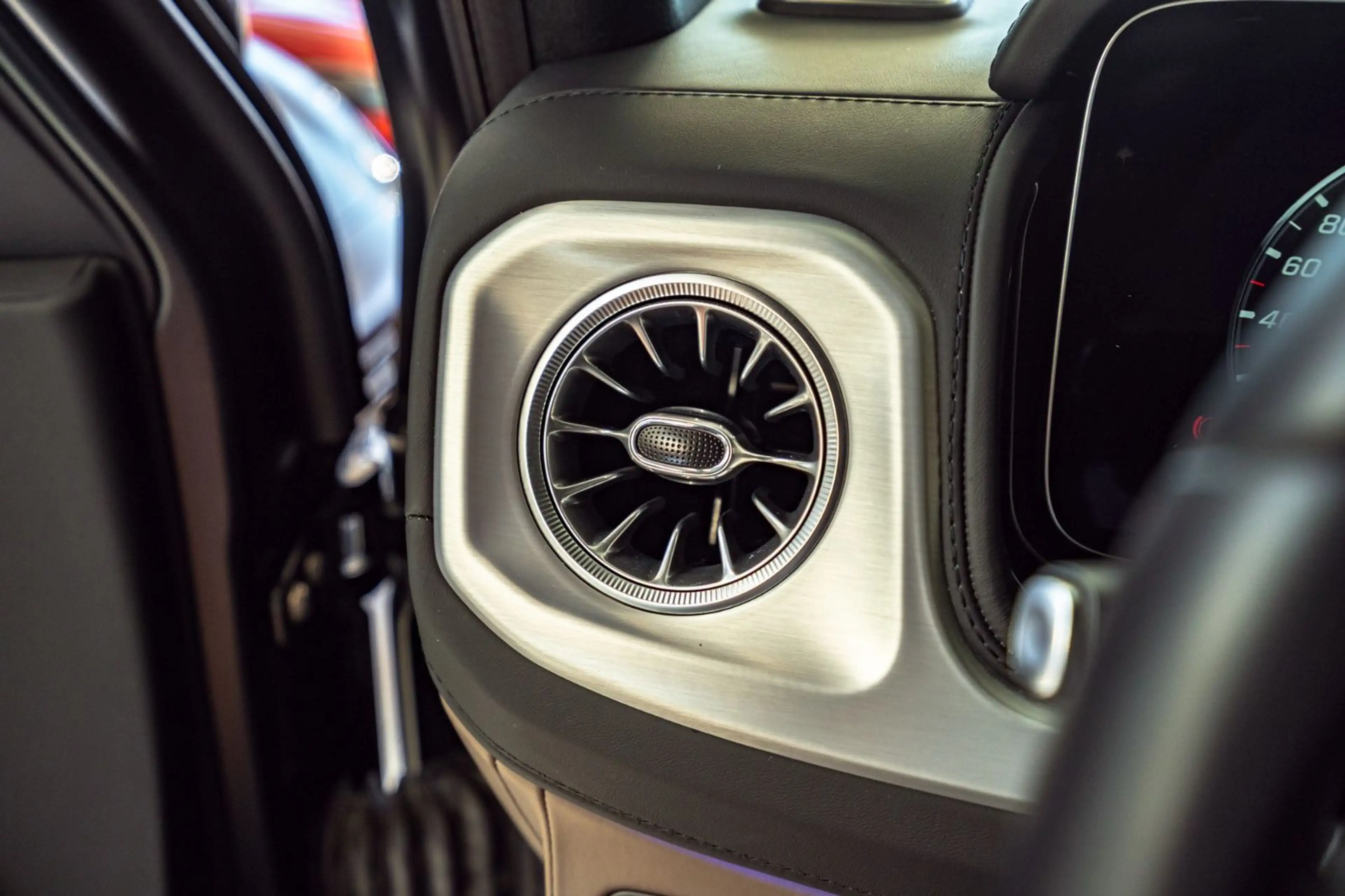 Mercedes-Benz G 400 G400d *AMG Line*Superior*Burmester*Full Options* — photo 35