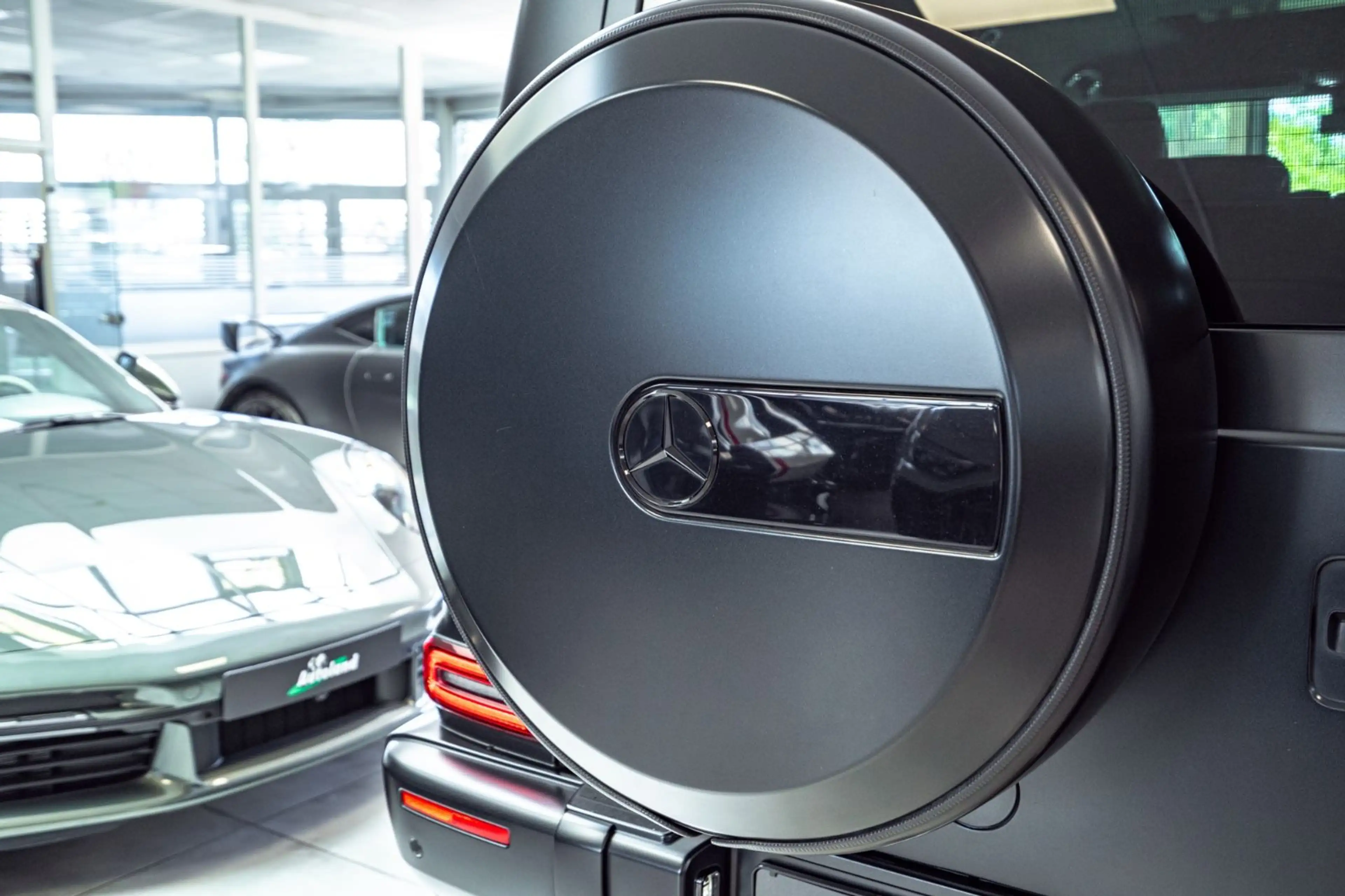 Mercedes-Benz G 400 G400d *AMG Line*Superior*Burmester*Full Options* — photo 16