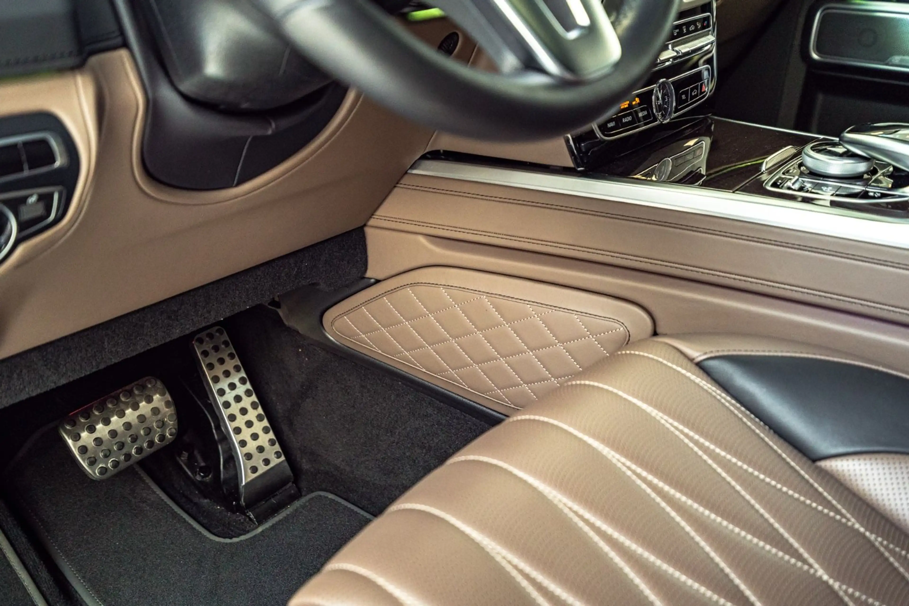 Mercedes-Benz G 400 G400d *AMG Line*Superior*Burmester*Full Options* — photo 26