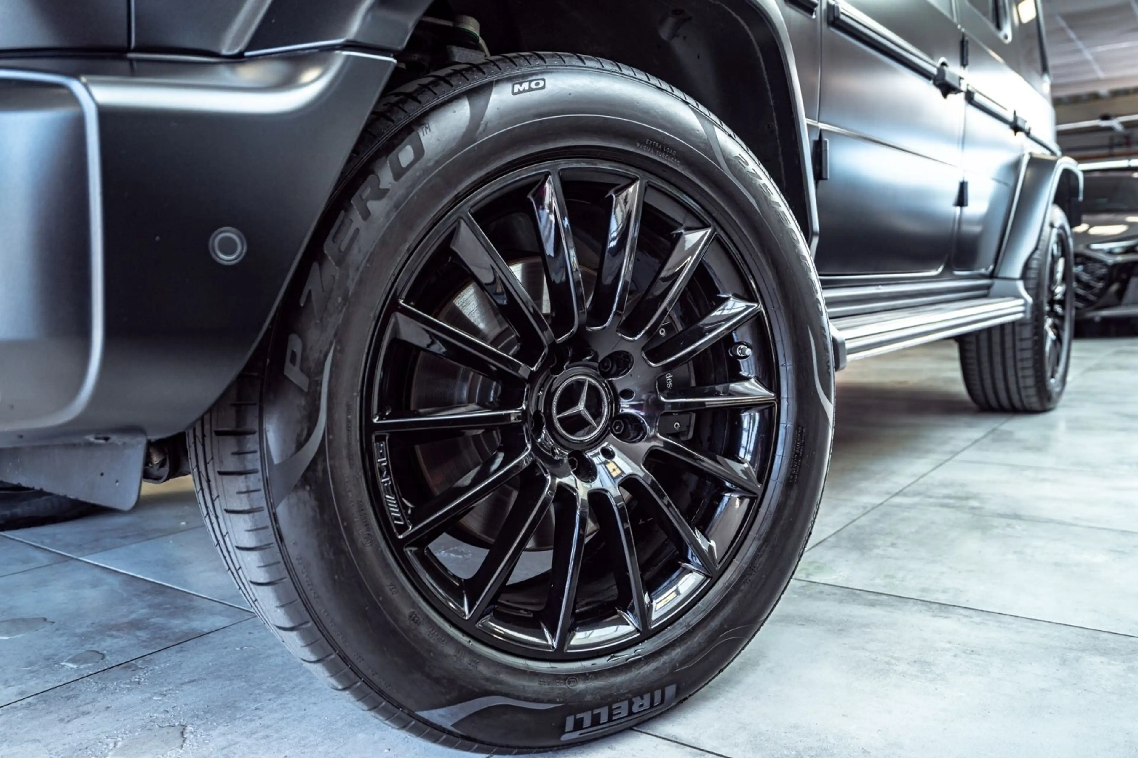 Mercedes-Benz G 400 G400d *AMG Line*Superior*Burmester*Full Options* — photo 12