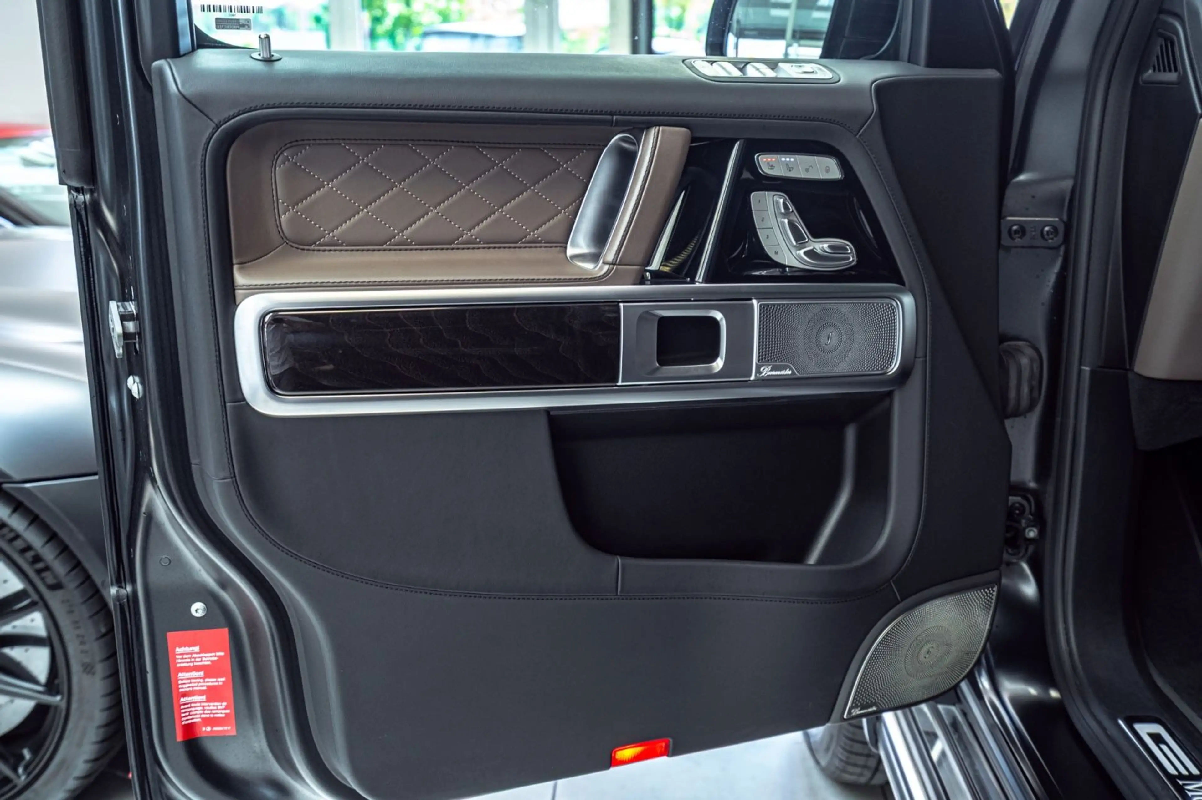 Mercedes-Benz G 400 G400d *AMG Line*Superior*Burmester*Full Options* — photo 17