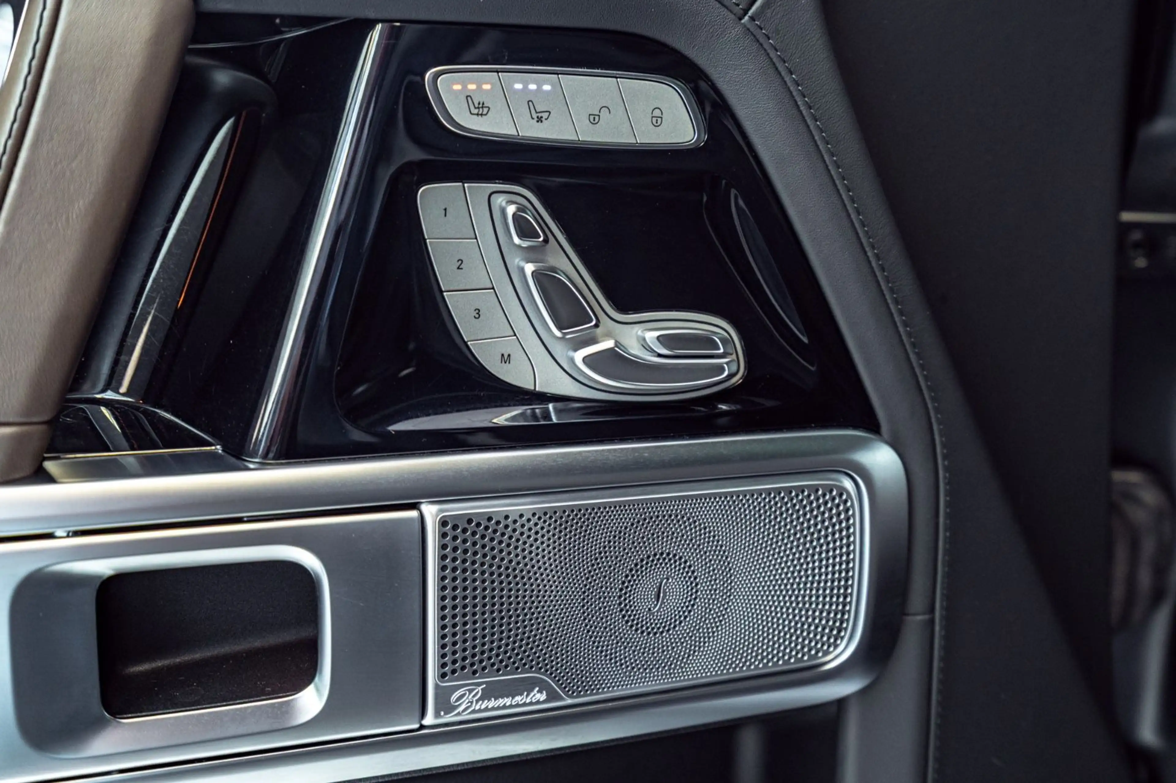 Mercedes-Benz G 400 G400d *AMG Line*Superior*Burmester*Full Options* — photo 19