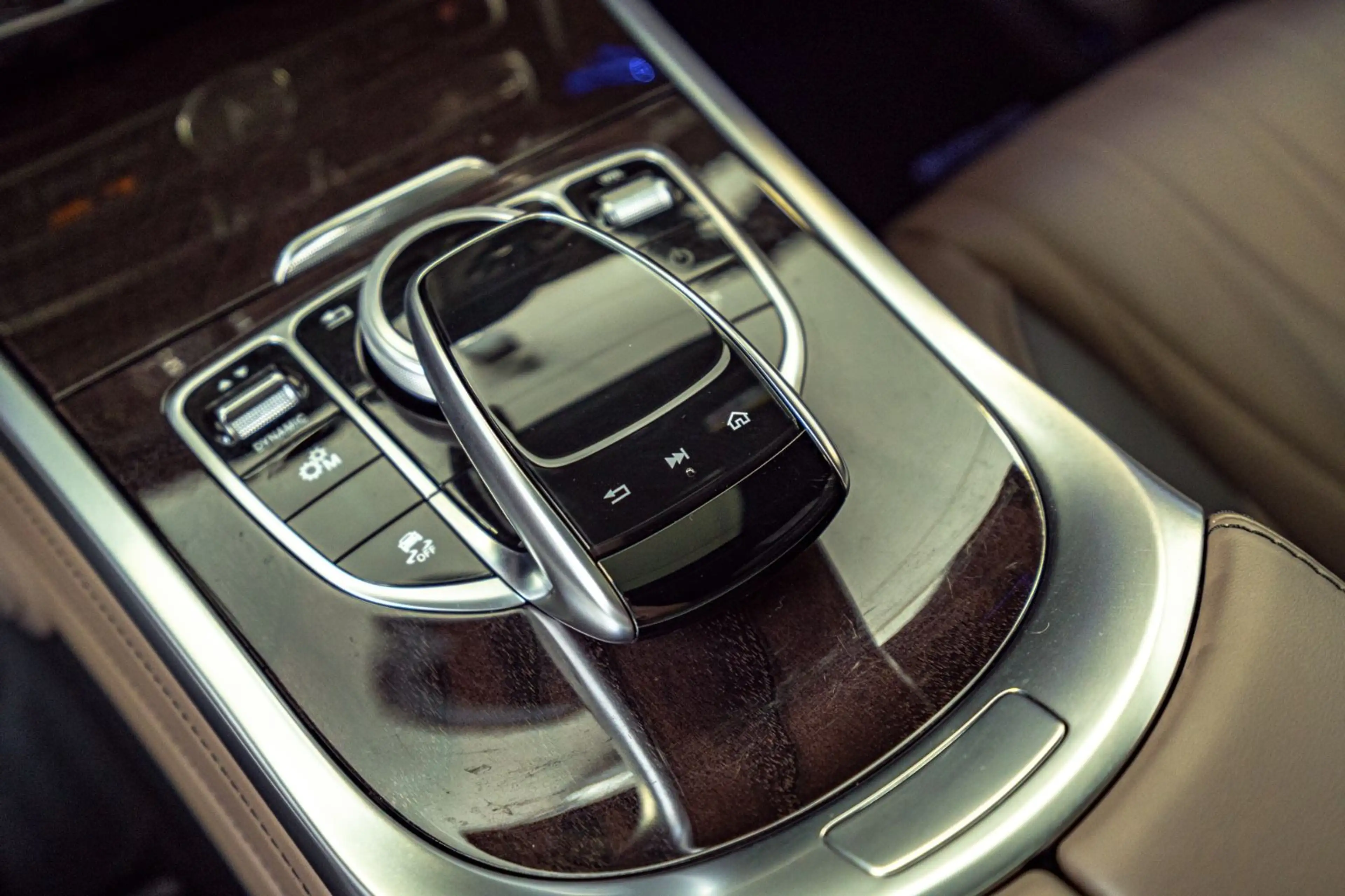 Mercedes-Benz G 400 G400d *AMG Line*Superior*Burmester*Full Options* — photo 40