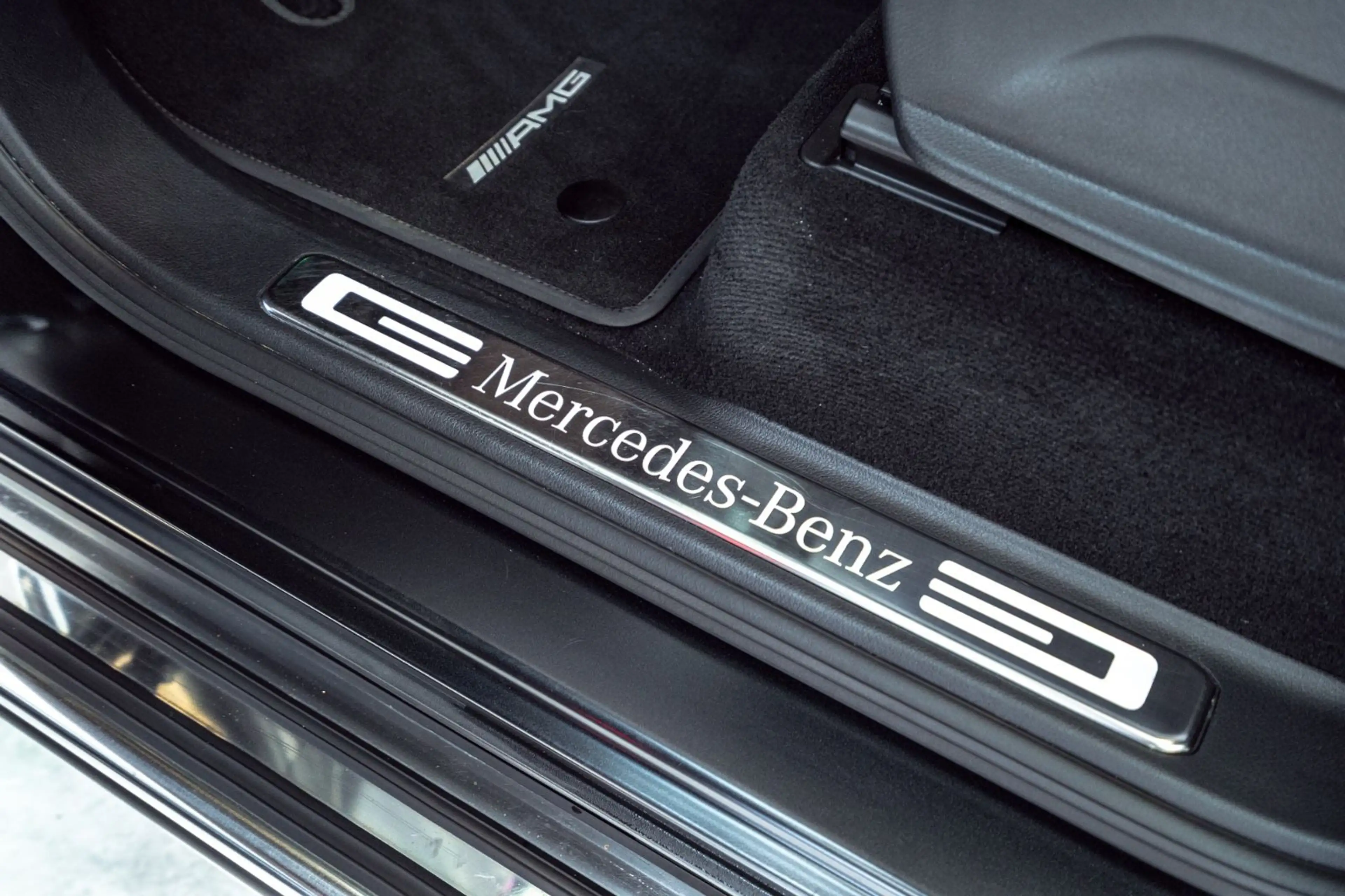 Mercedes-Benz G 400 G400d *AMG Line*Superior*Burmester*Full Options* — photo 20