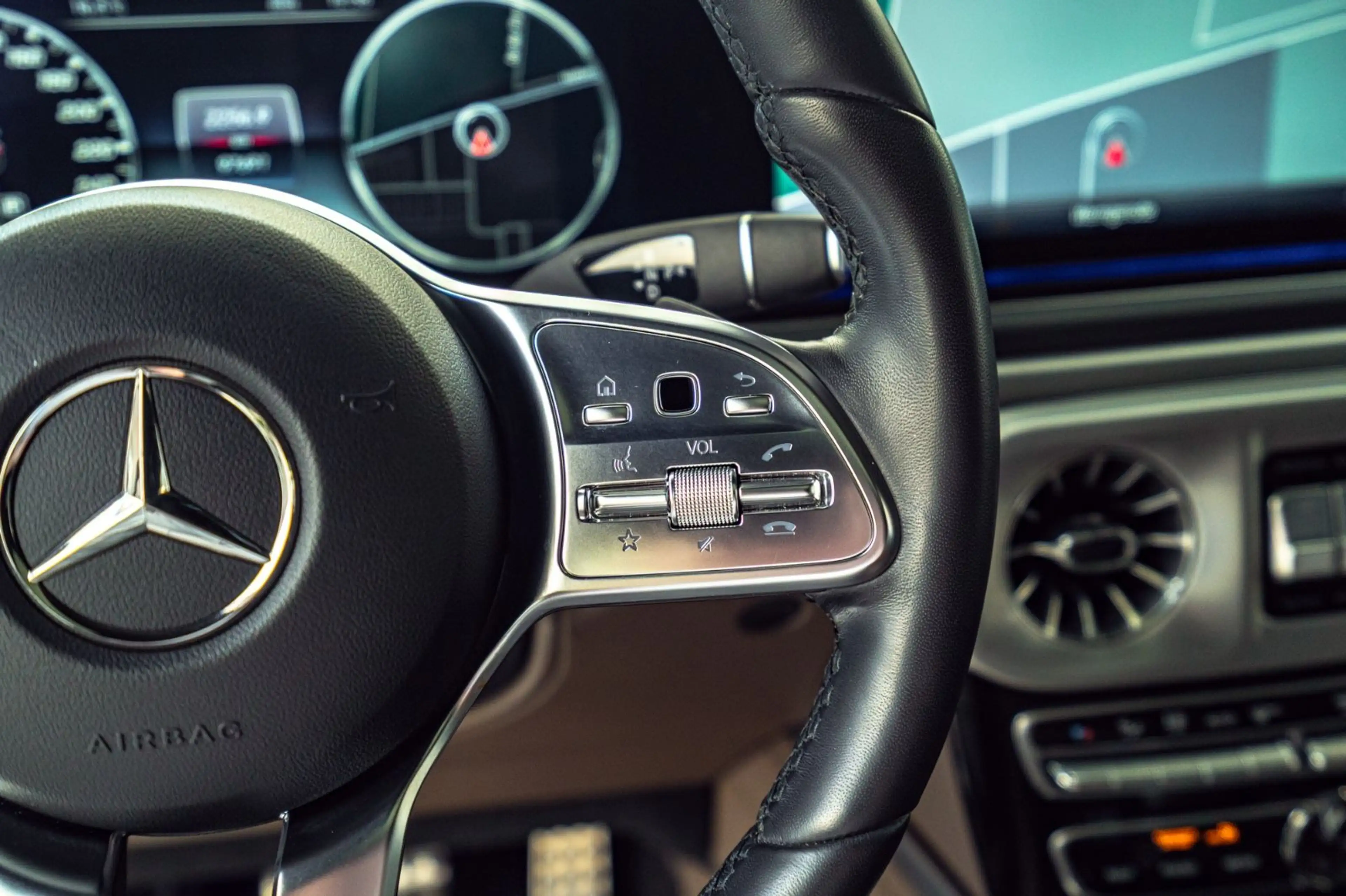 Mercedes-Benz G 400 G400d *AMG Line*Superior*Burmester*Full Options* — photo 32