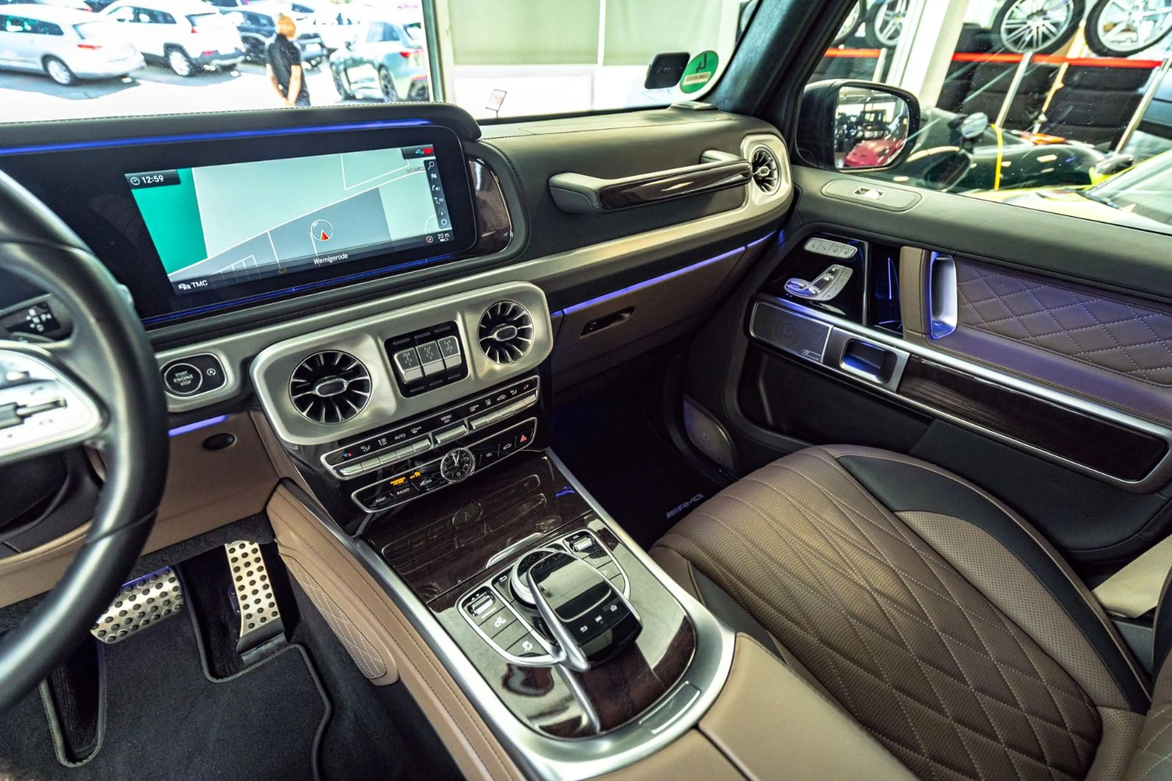 Mercedes-Benz G 400 G400d *AMG Line*Superior*Burmester*Full Options* — photo 37