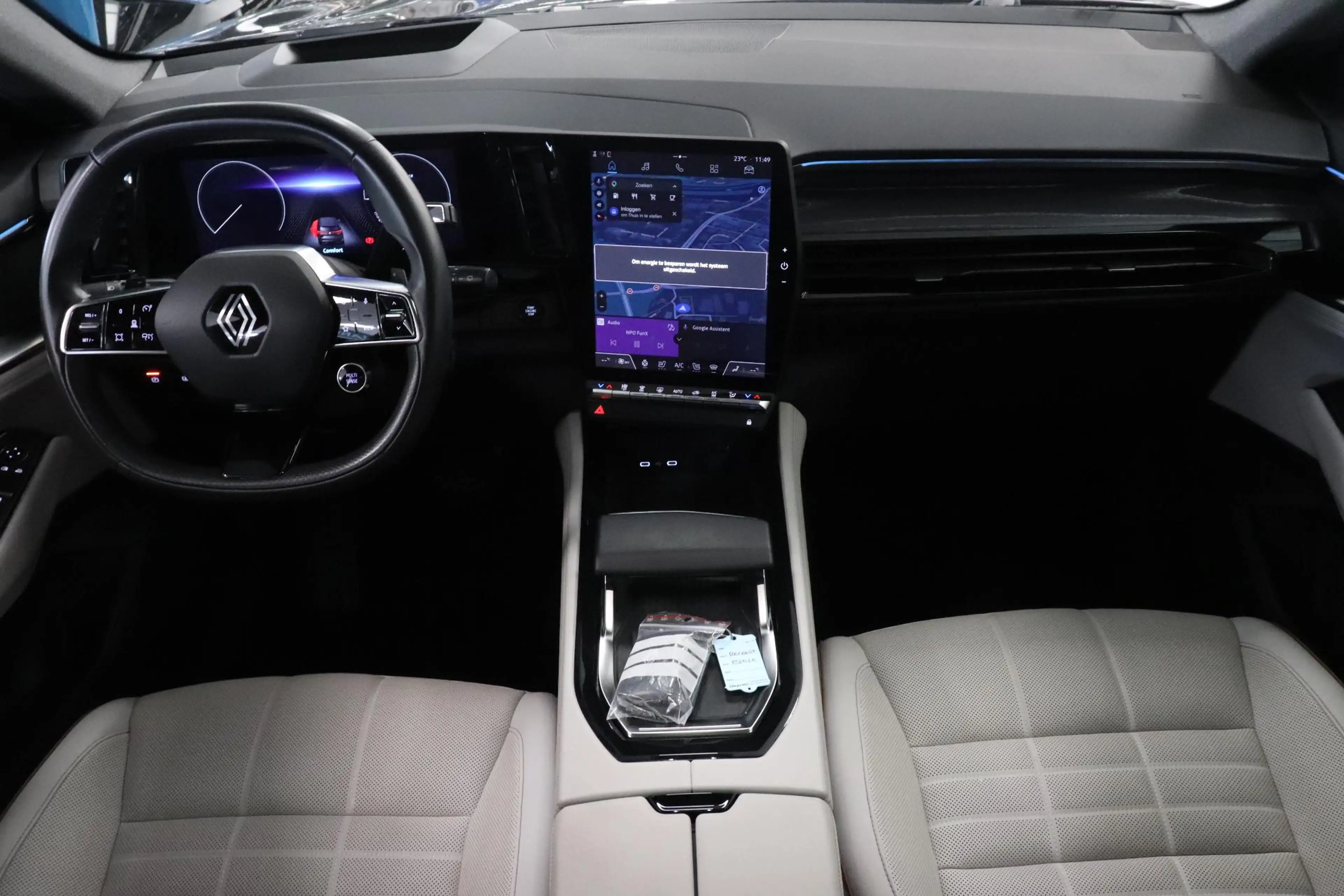 Renault Espace E-Tech full hybrid 200 iconic 7p. | Panoramadak | — photo 3