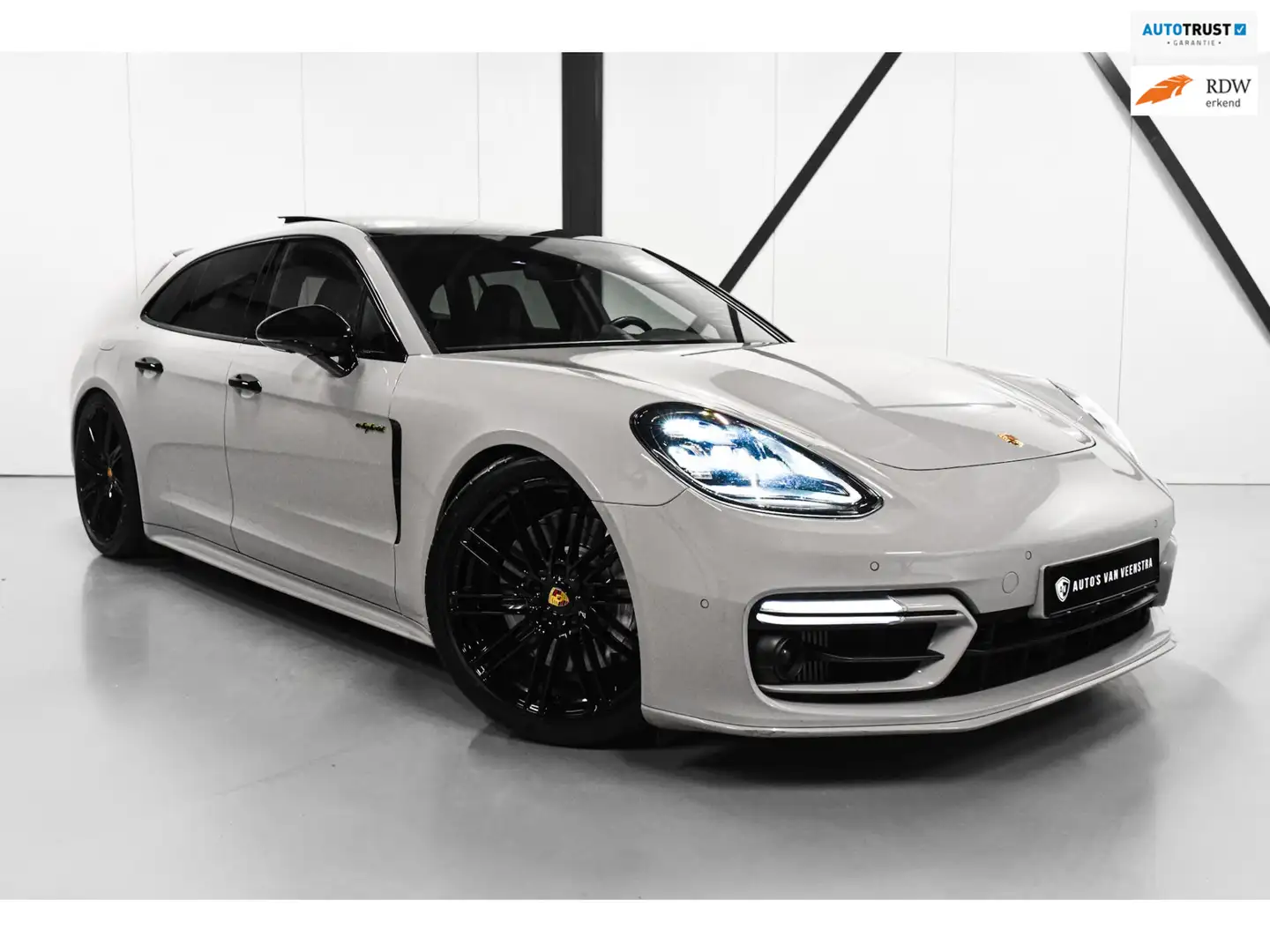 Porsche Panamera Sport Turismo 2.9 4 E-Hybrid Platinum Edition | PA Gris - 1