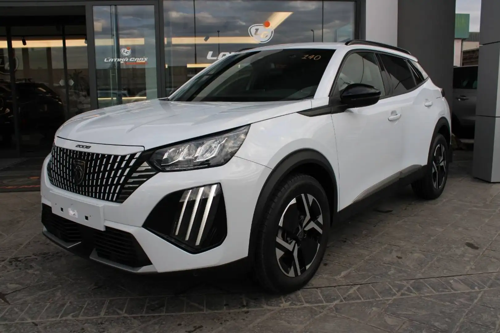 Peugeot 2008 1.2 puretech Allure 130cv automatica con CarPlay Wit - 1