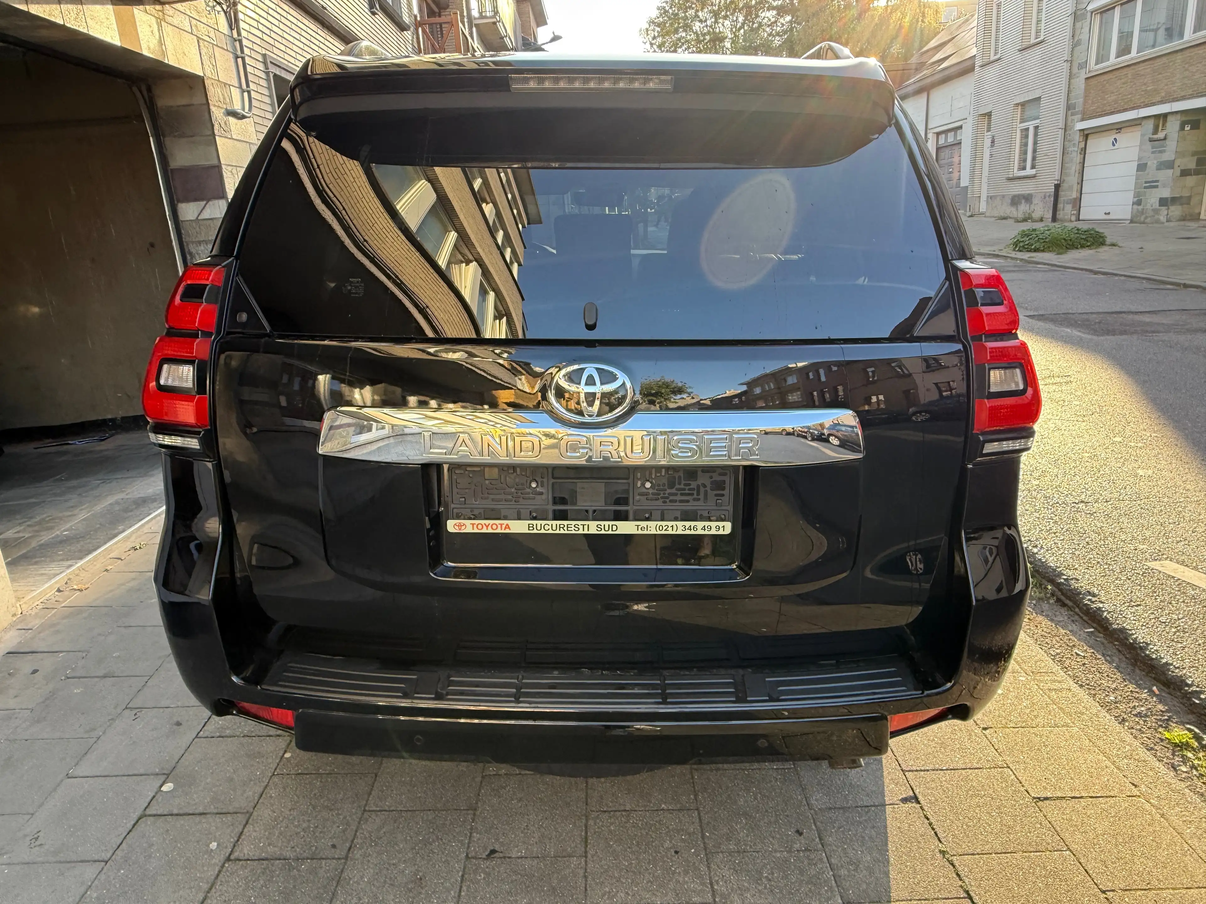 Toyota Land Cruiser Land Cruiser 2.8 D-4D Premium 7PLACES FULL OPTION ÉTAT NEUF AUTOMATIQUE ✅ — photo 7