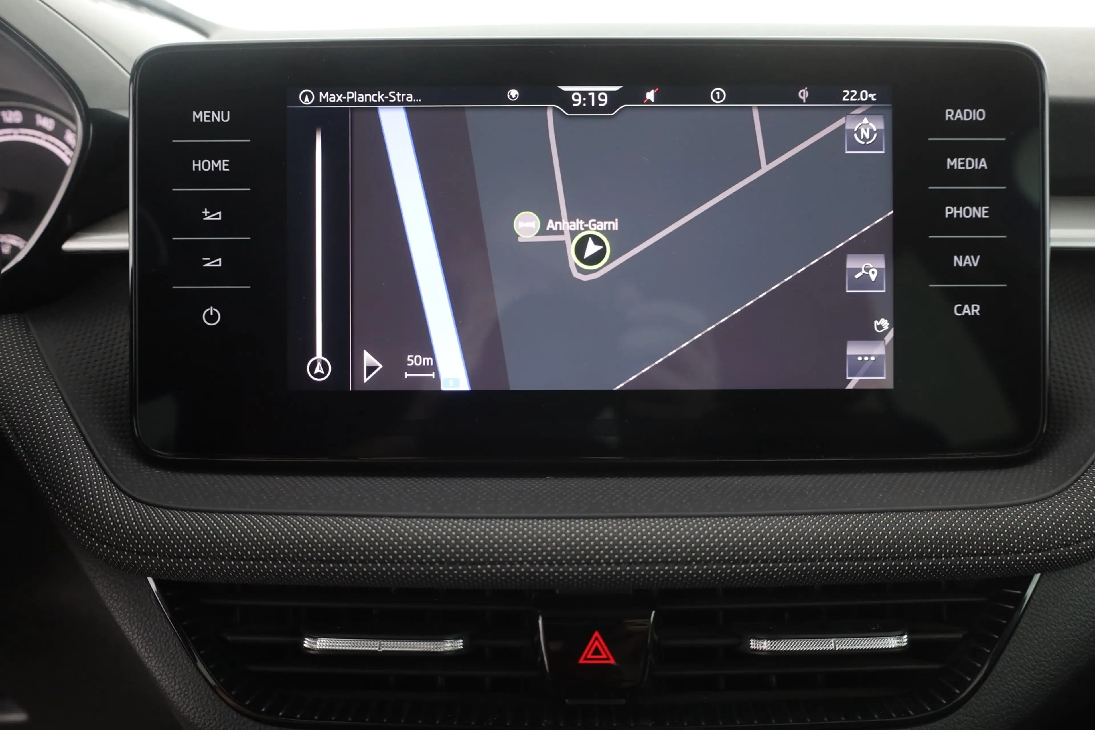 Skoda Fabia 1.0 TSI DSG LED Navi SmartLink ACC DAB — photo 11