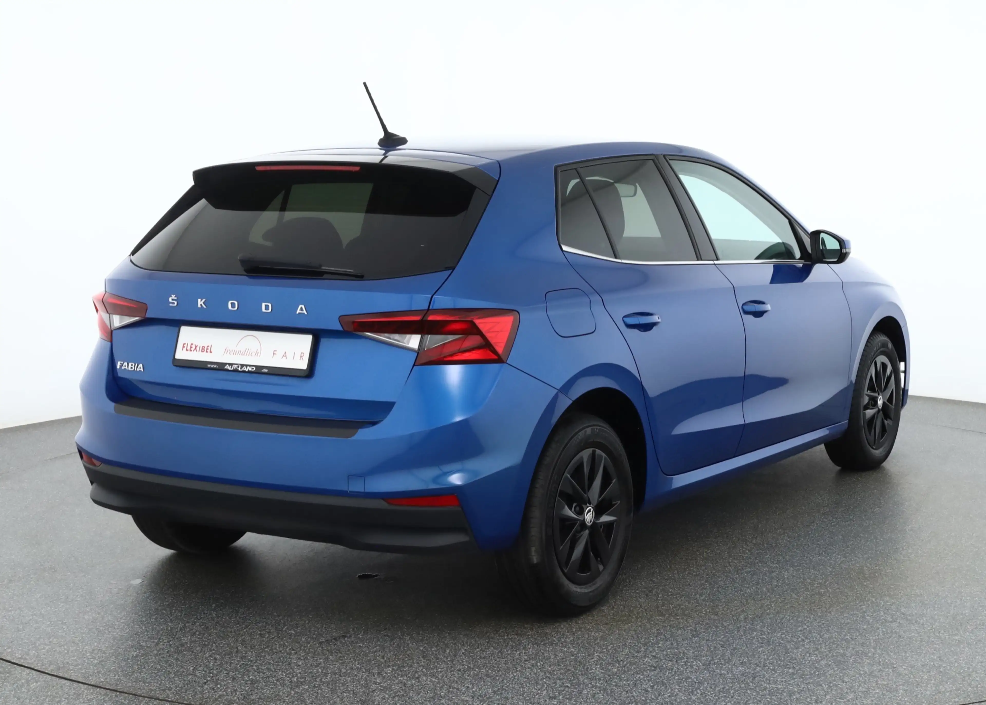 Skoda Fabia 1.0 TSI DSG LED Navi SmartLink ACC DAB — photo 5