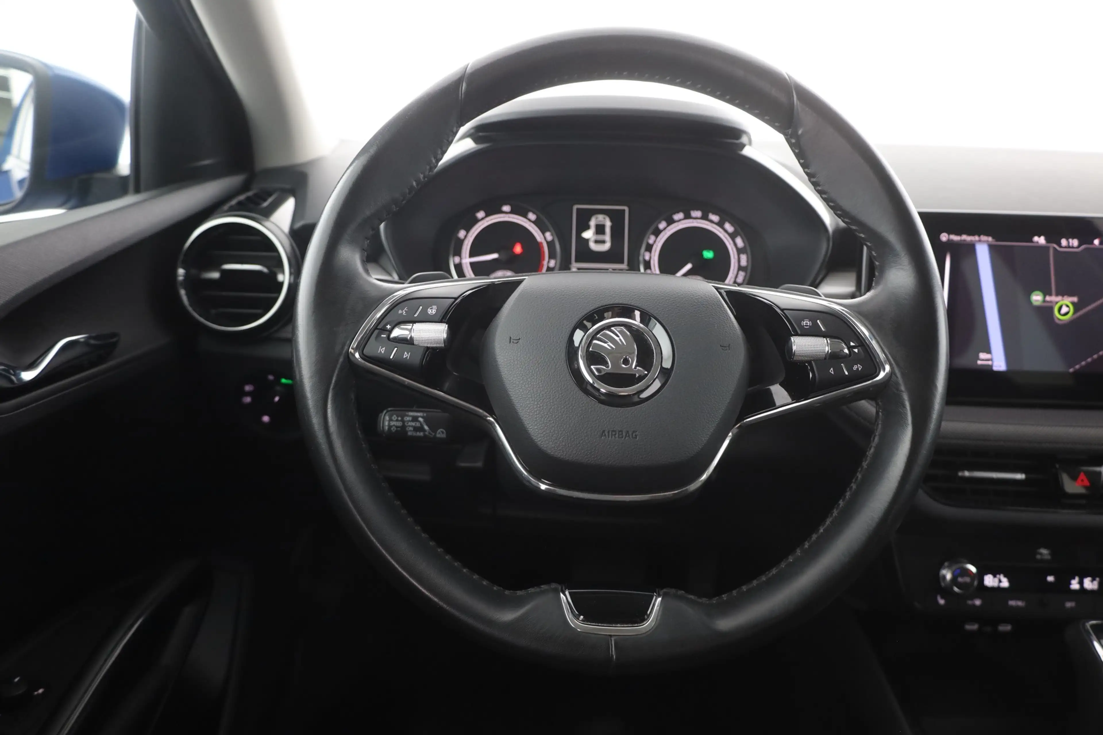 Skoda Fabia 1.0 TSI DSG LED Navi SmartLink ACC DAB — photo 14