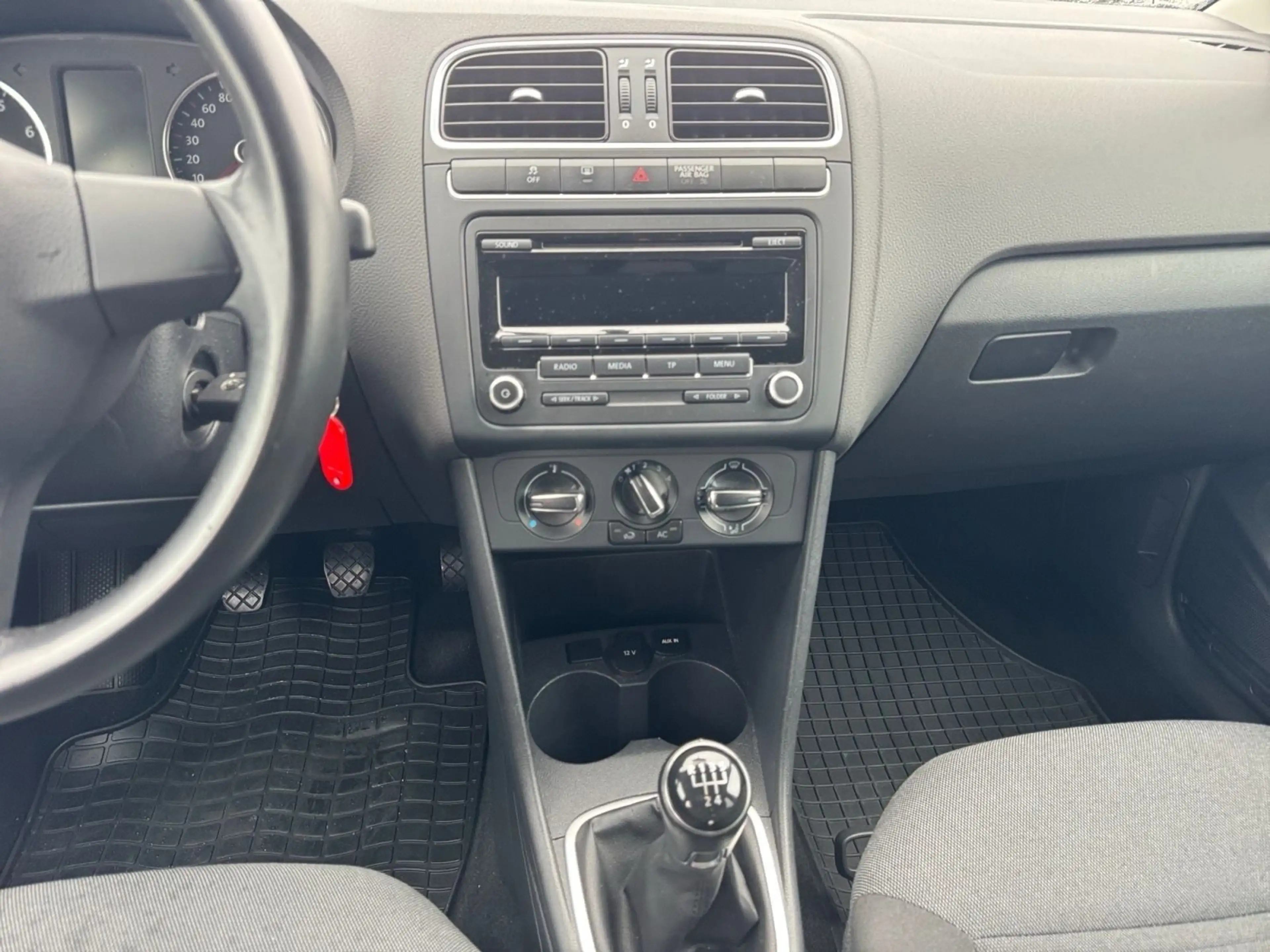 Volkswagen Polo Cross 1,2 Pickerl 03/2027*PDC* Klima* AHK* Gepflegt* — photo 10