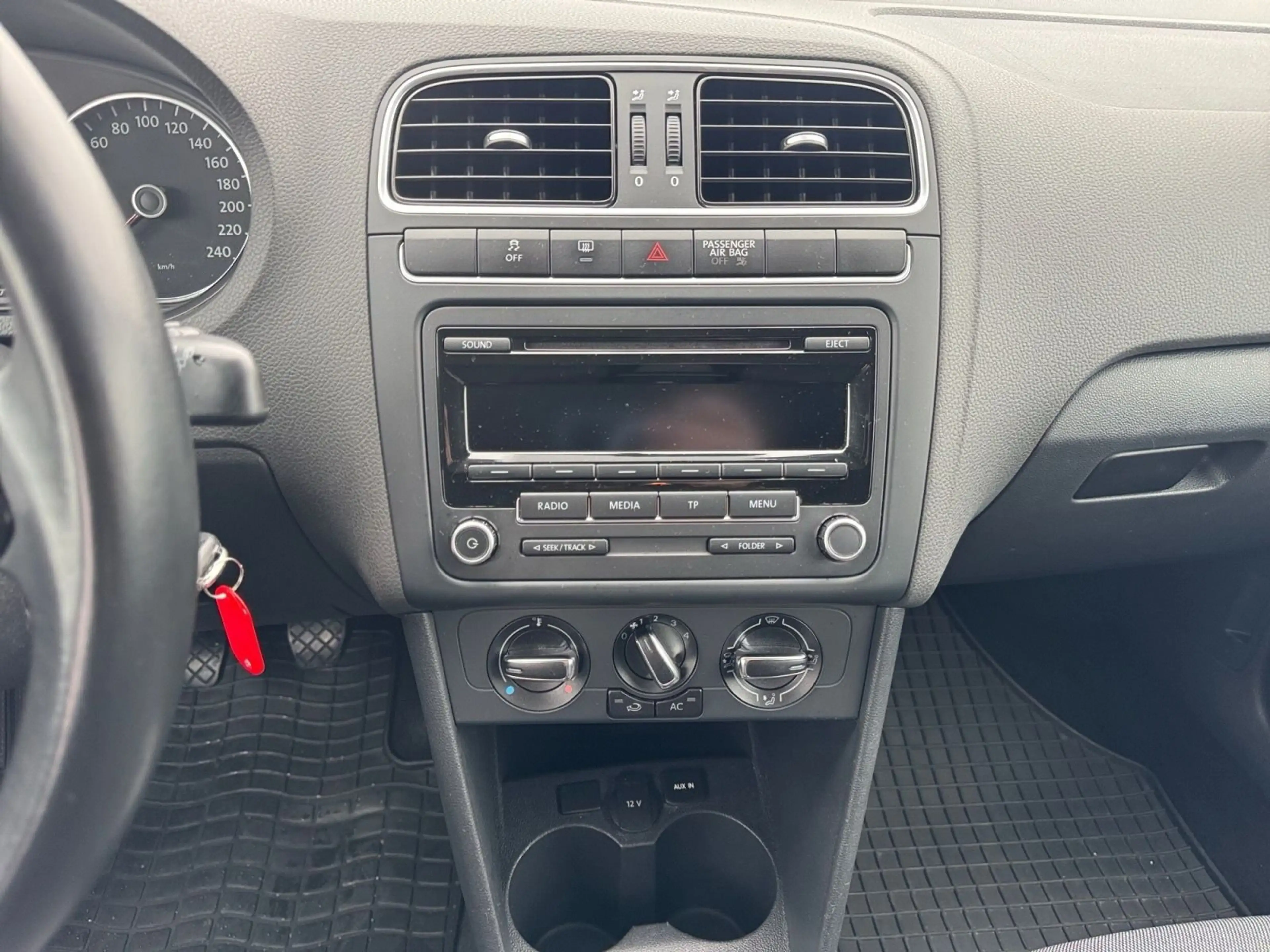 Volkswagen Polo Cross 1,2 Pickerl 03/2027*PDC* Klima* AHK* Gepflegt* — photo 12
