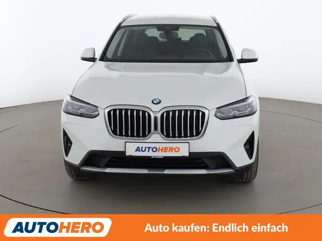 BMW X3 view 9