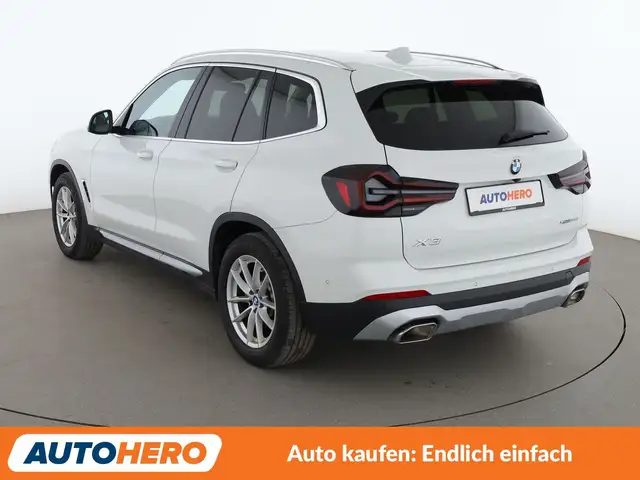 BMW X3 view 4