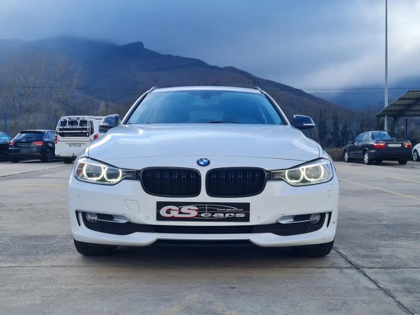 BMW 318 318d Touring Modern (4.75) Blanco - 2