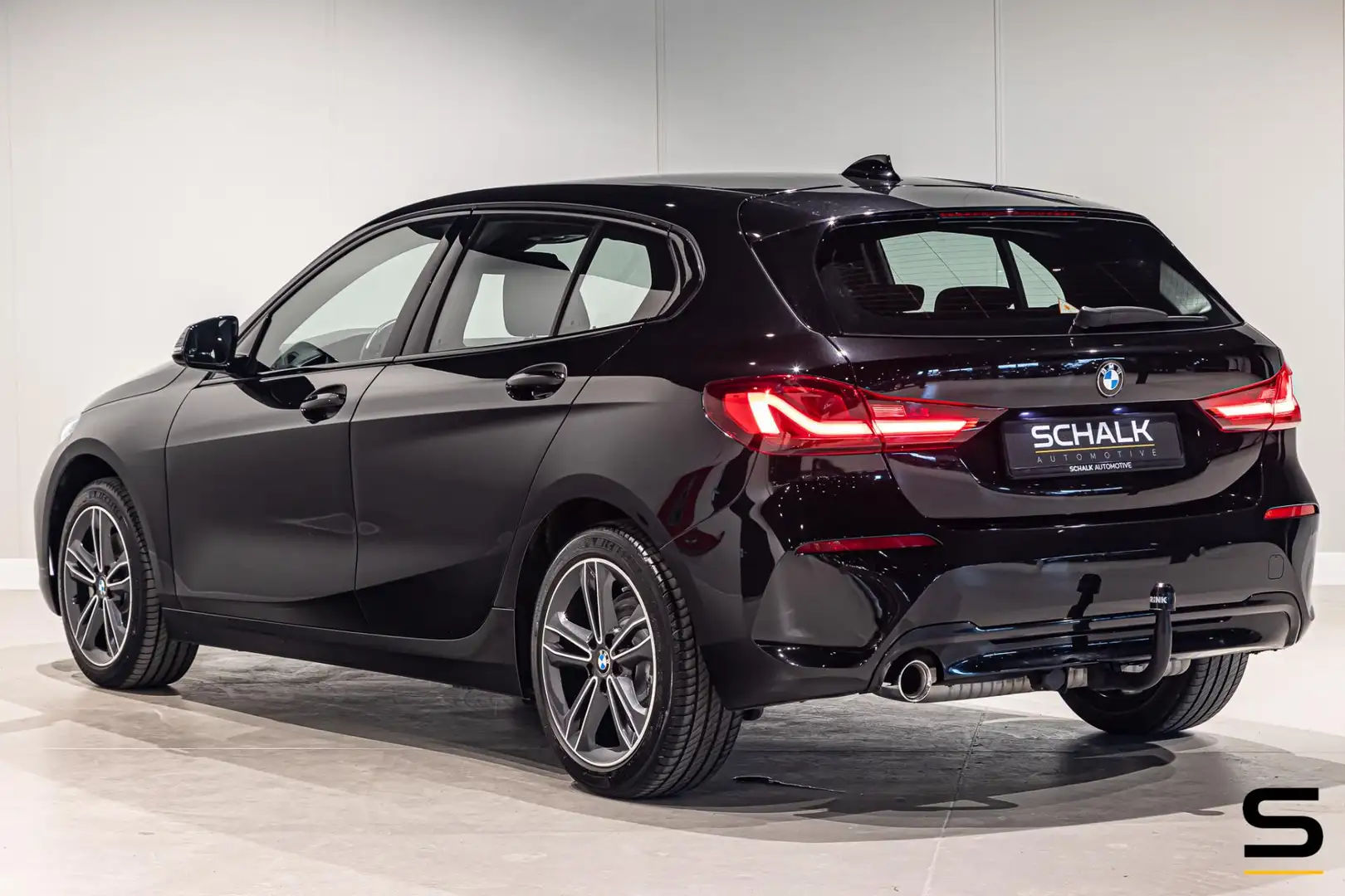 BMW 118 1-serie 118i Business Edition|NAP|Stoel & stuur ve Zwart - 2