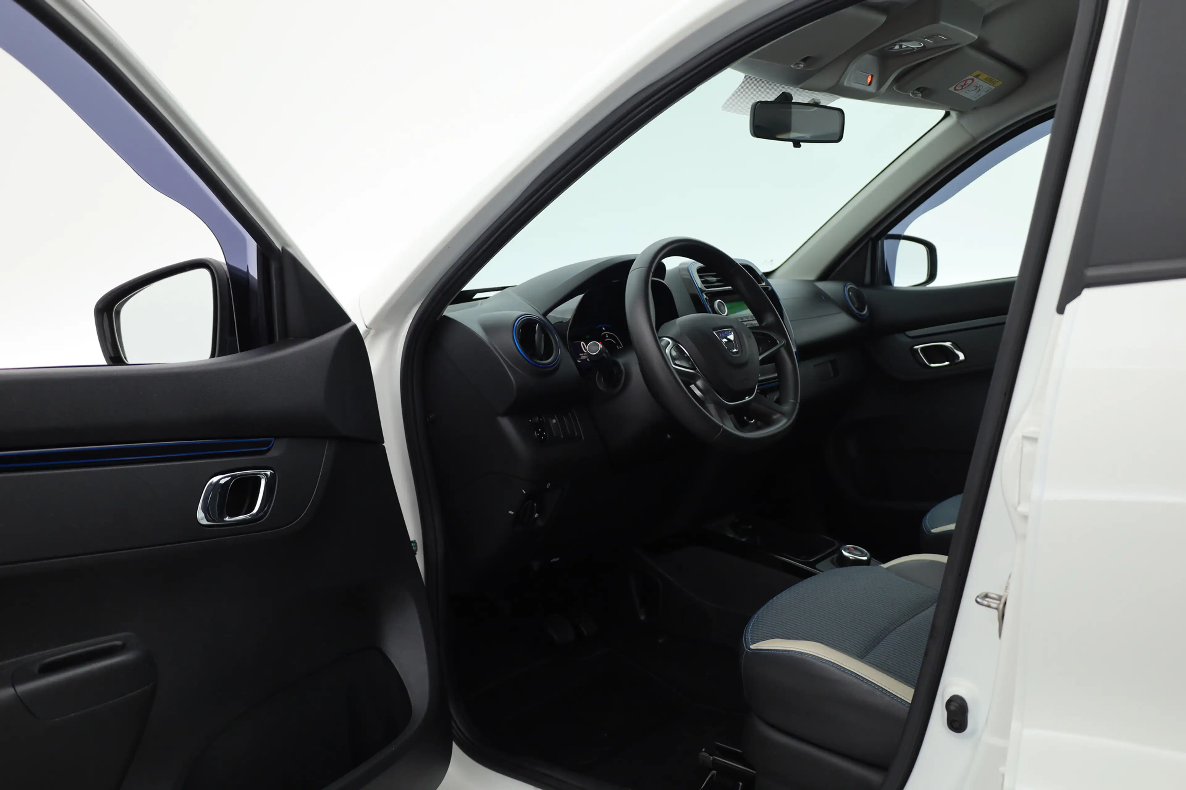 Dacia Spring Comfort 27 kWh | SOH 90% | Rijklaar! | All Season — photo 5