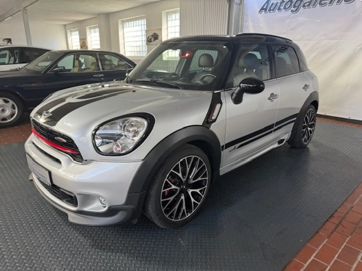 MINI John Cooper Works Countryman ALL4 El. Panodach Leder HarmanKardon Bi-Xenon Klim Silber - 2
