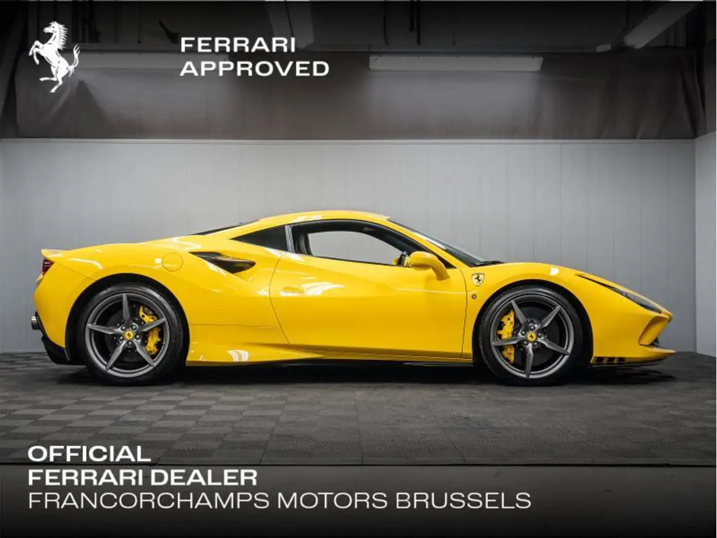 Ferrari F8 Tributo Jaune - 2