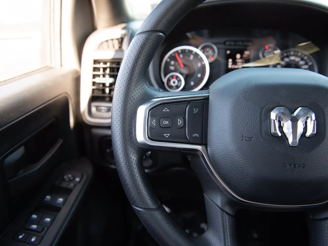 RAM 3500 снимка RAM 3500