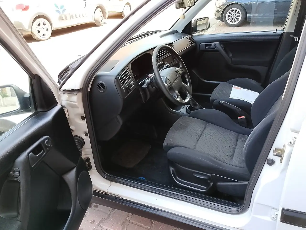 Volkswagen Golf 5p 2.8 VR6 cat. 174cv anno 1996 auto storica, foto 8