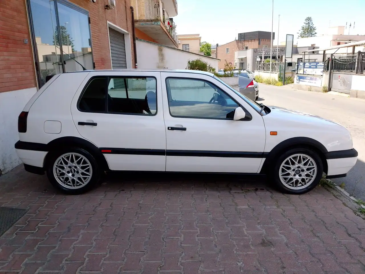 Volkswagen Golf 5p 2.8 VR6 cat. 174cv anno 1996 auto storica, foto 5