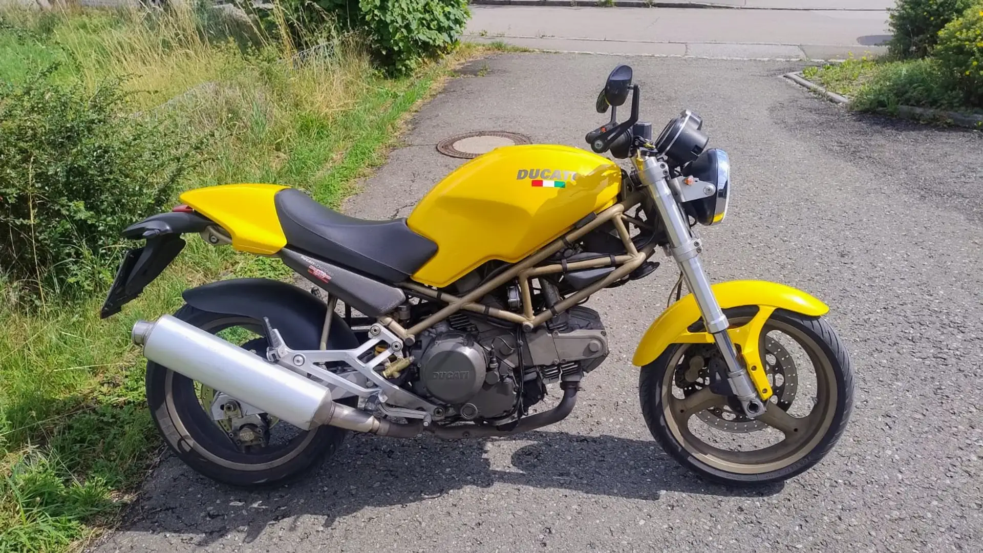 Ducati Monster 600 M600 Jaune - 1