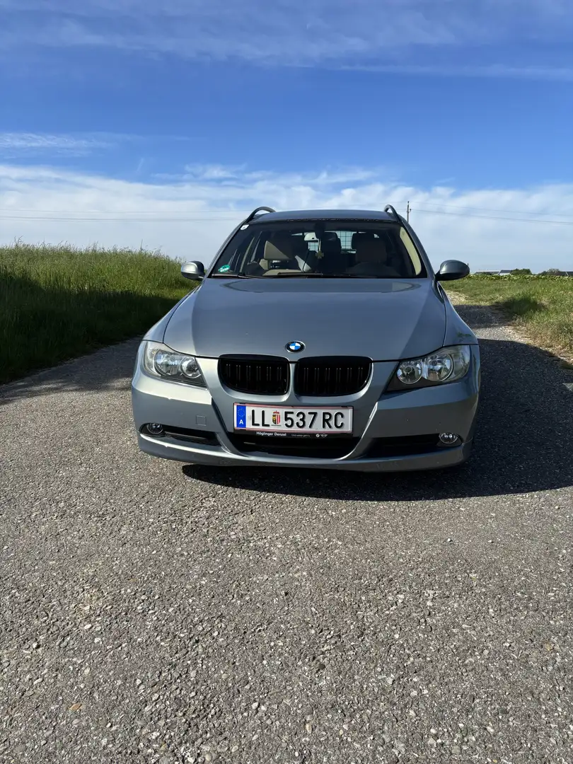 BMW 318 318d Touring - 1