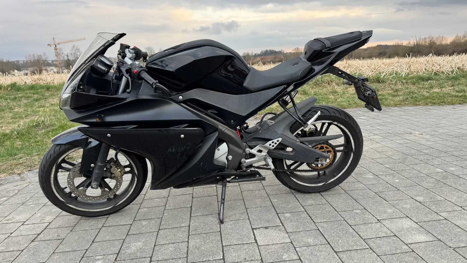 Yamaha YZF-R125 Negru - 1