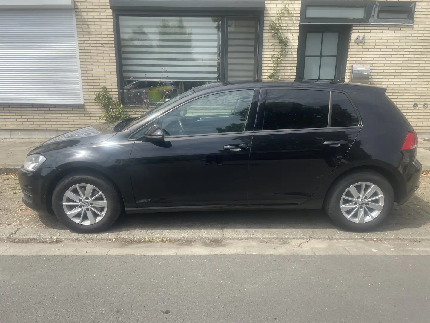 Volkswagen Golf 7 BlueMotion 1.6 TDI – Full option Noir - 2