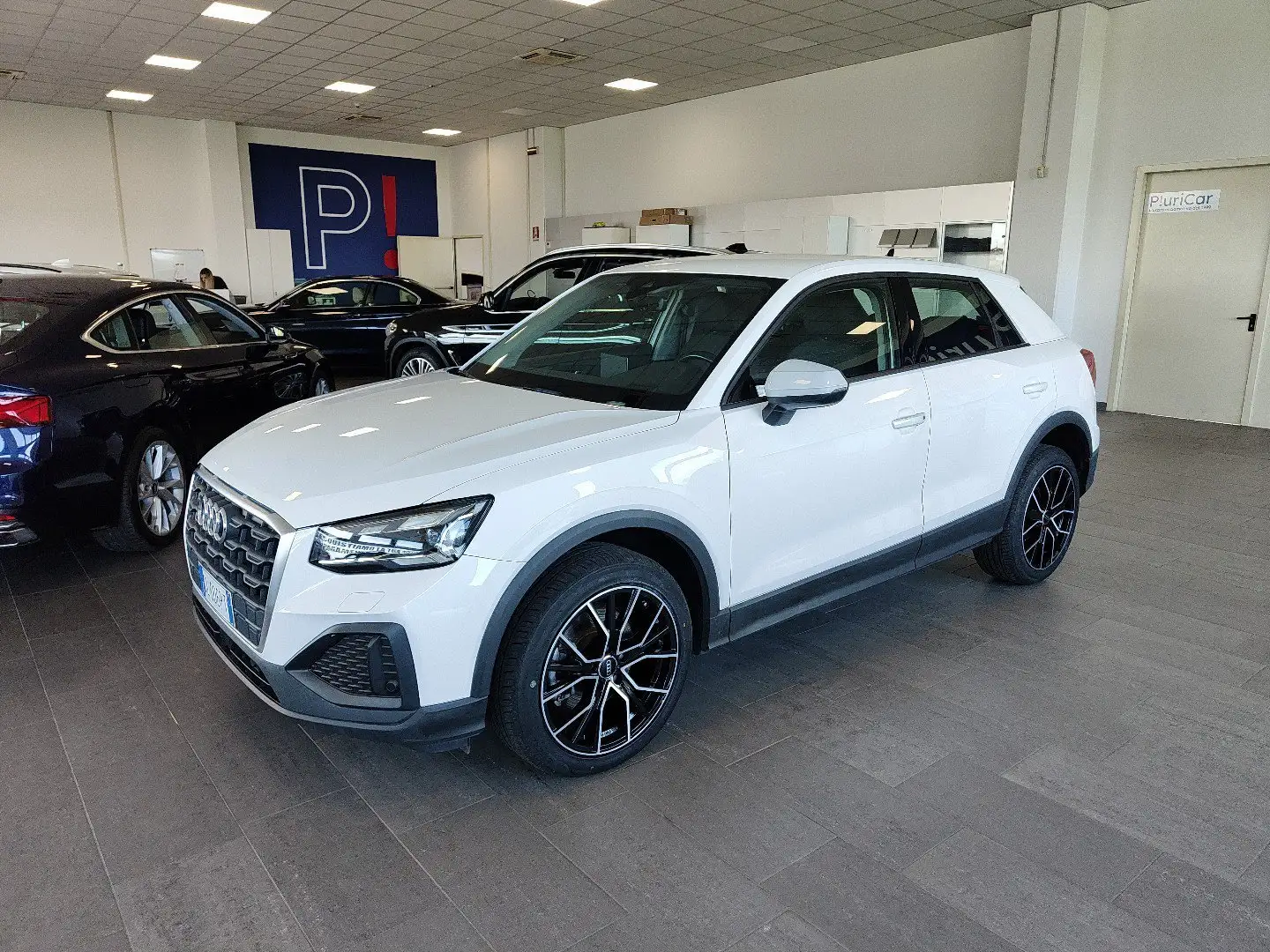 Audi Q2 35 TDI quattro S tronic Navi Fari LED Cerchi18 Bianco - 1