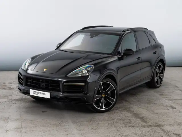 Porsche Cayenne view 11