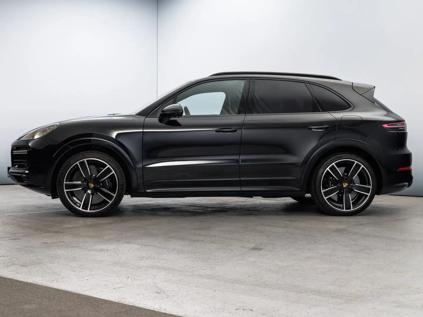 Porsche Cayenne Turbo S E-Hybrid III Schwarz - 2