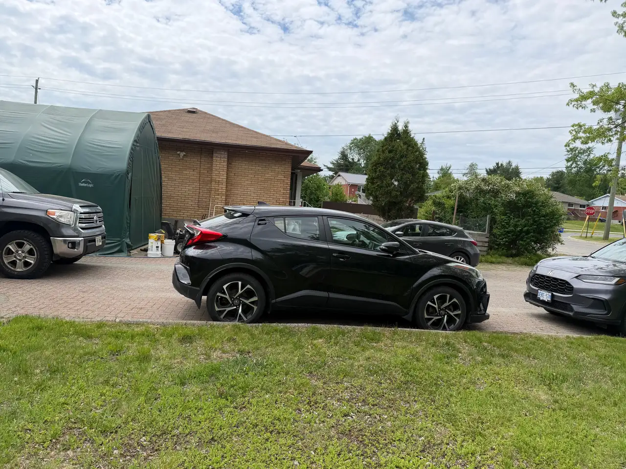 Toyota C-HR photo Toyota C-HR