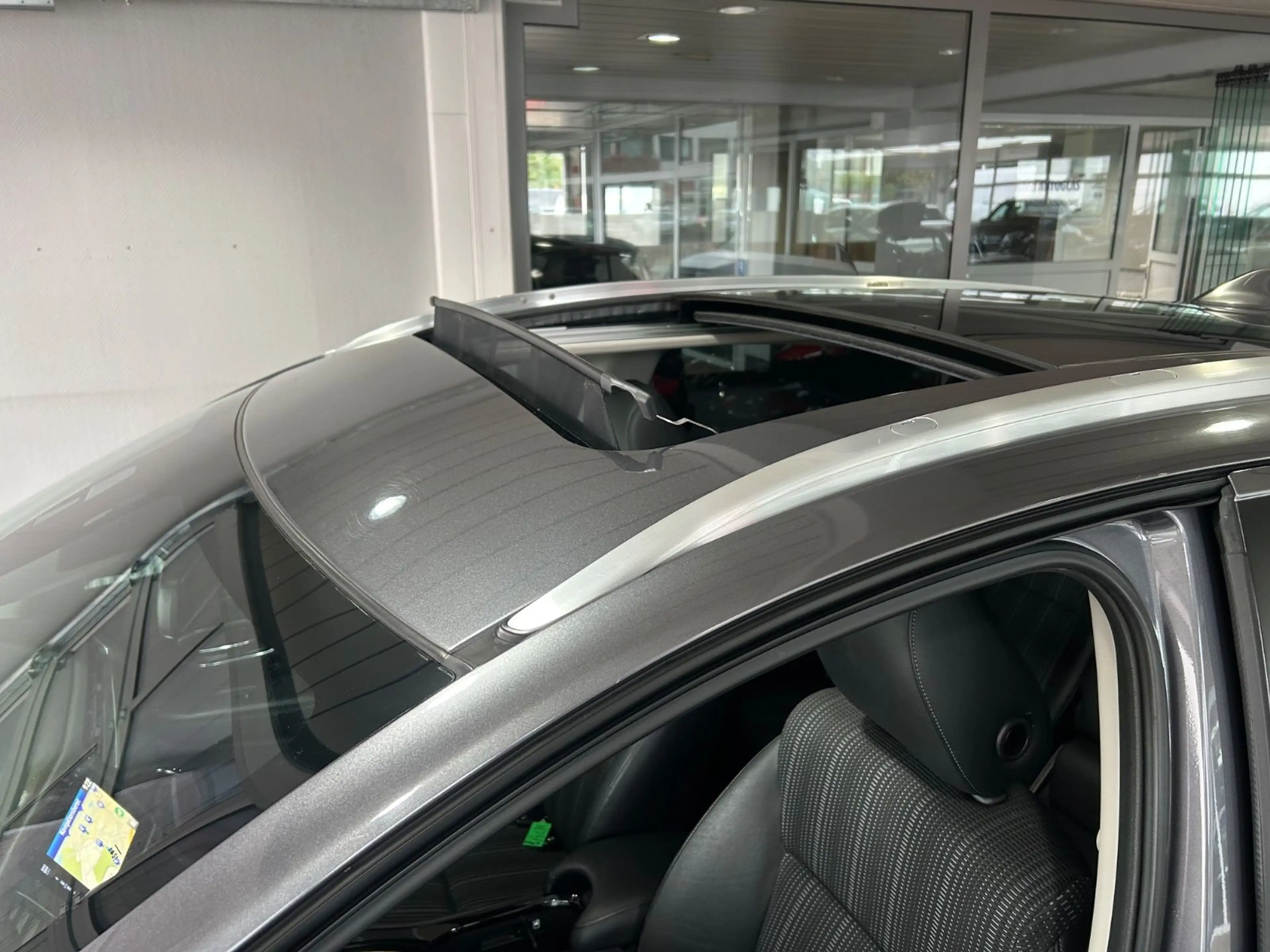 Honda HR-V 1.5 i-VTEC Executive Automatik Navi Pano — photo 10