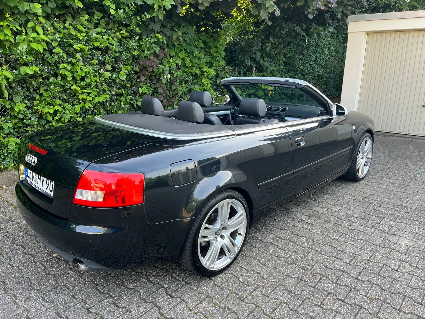 Audi A4 Cabriolet V6 TÜV Neu Schwarz - 2